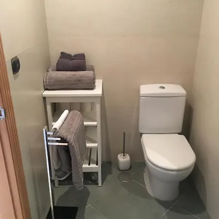 Salinas Apartment *